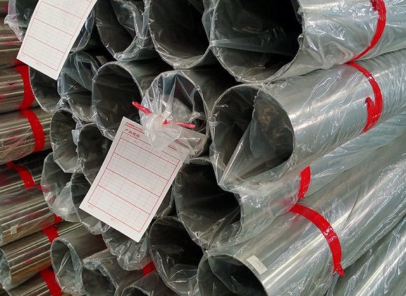 304不锈钢管表面质量问题—气孔