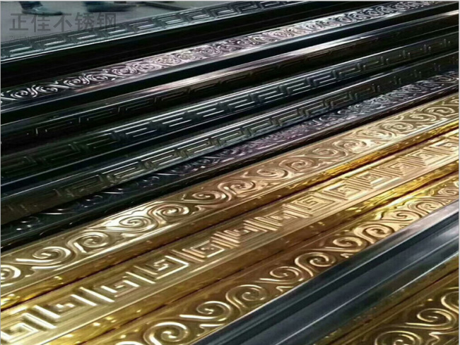 不锈钢压花管图片